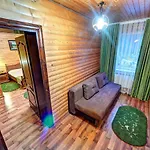 Milli & Jon Hotel