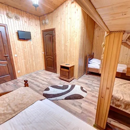 Milli & Jon מלון