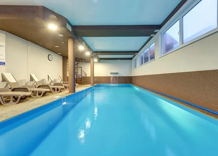 Hotel Milli & Jon Bukowel